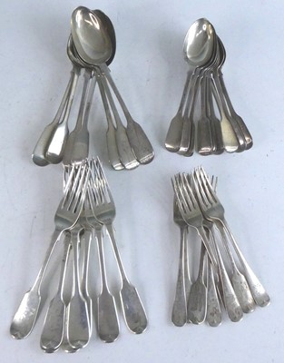 Lot 2134 - A harlequin suite of Victorian silver flatware,...