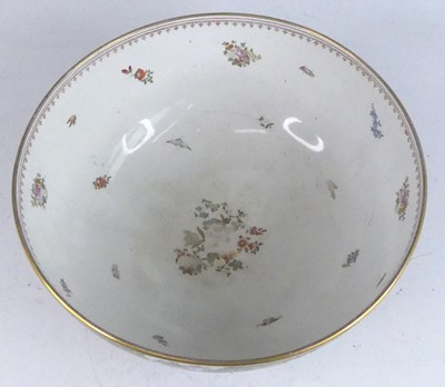 Lot 2060 - A Worcester style bowl, 19th century,...