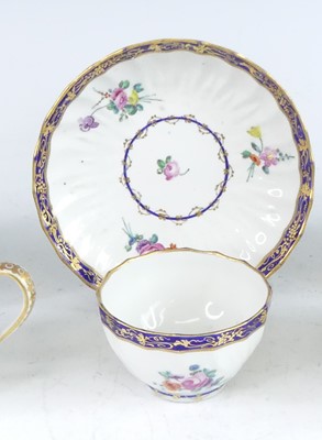 Lot 2057 - A collection of Derby porcelain tea and coffee...