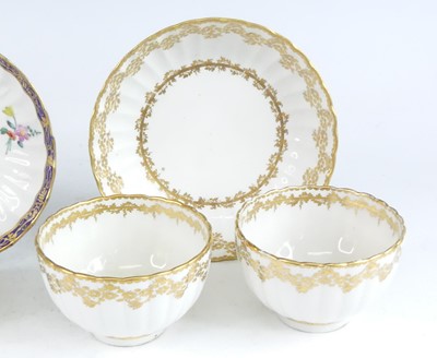 Lot 2057 - A collection of Derby porcelain tea and coffee...