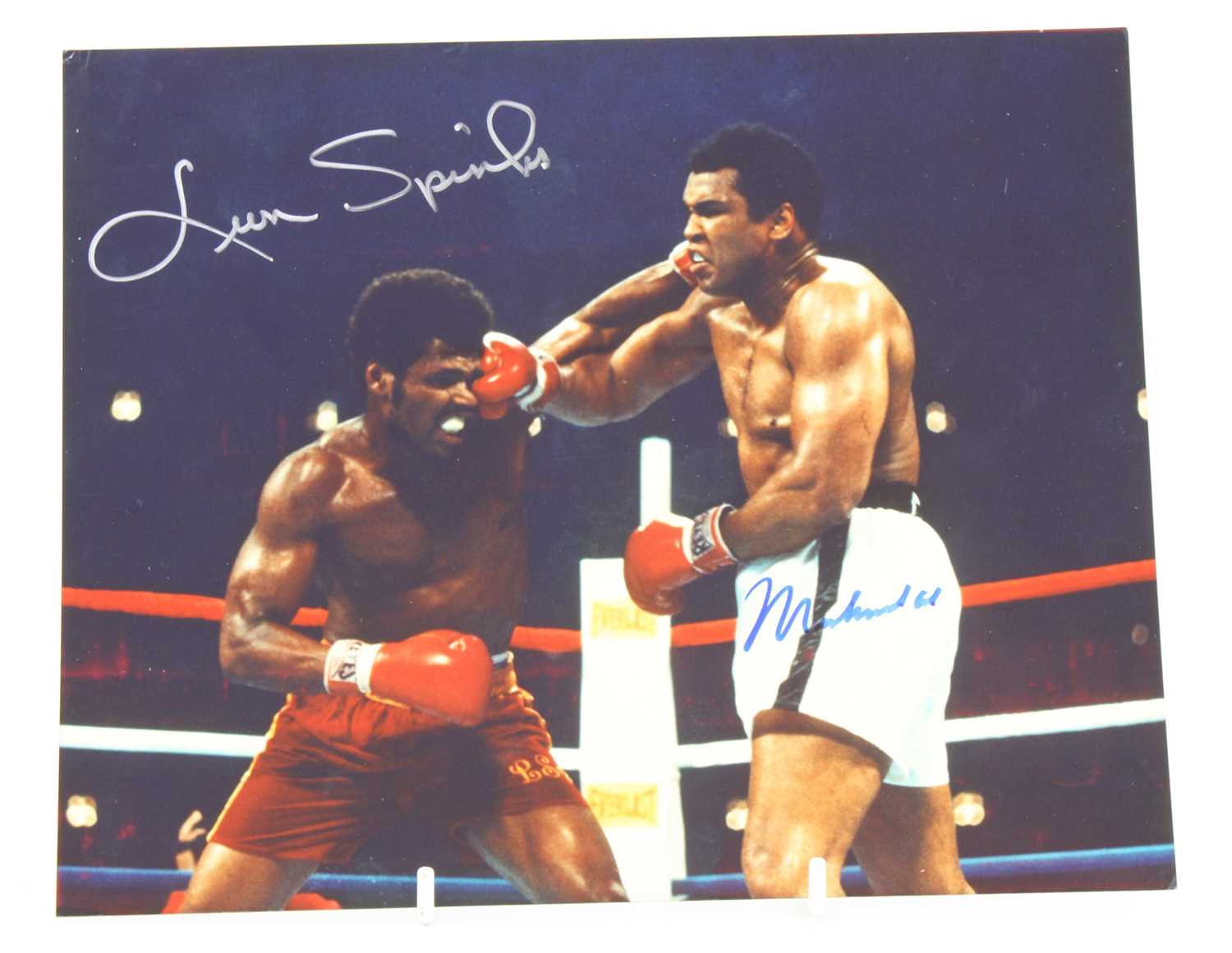 Lot 421 - Leon Spinks (1953-2021) and Muhammad Ali (1942-...