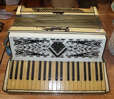 Lot 102 - A vintage Pearloid Giraldo piano accordion,...