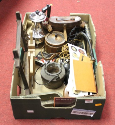 Lot 152 - A collection of miscellaneous items to include...