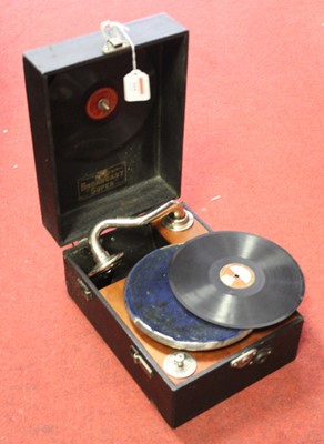 Lot 164 - A vintage Broadcast Super Portable record player