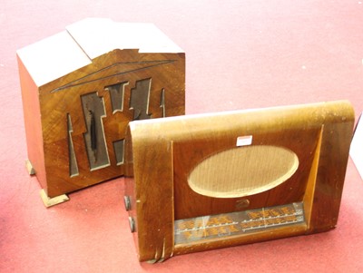 Lot 165 - An Art Deco walnut cased radio and speaker