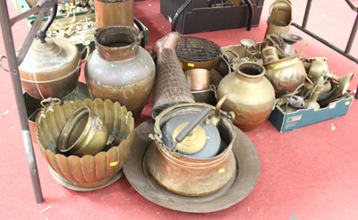 Lot 175 - A large collection of metalware, to include a...