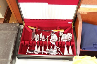 Lot 236 - A collection of flatware to include silver...