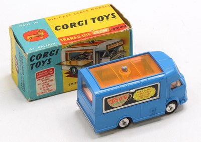 Lot 1318 - Corgi Toys No. 471 Smiths Karrier Mobile...