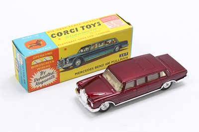 Lot 1250 - Corgi Toys No. 247 Mercedes Benz 600 Pullman...