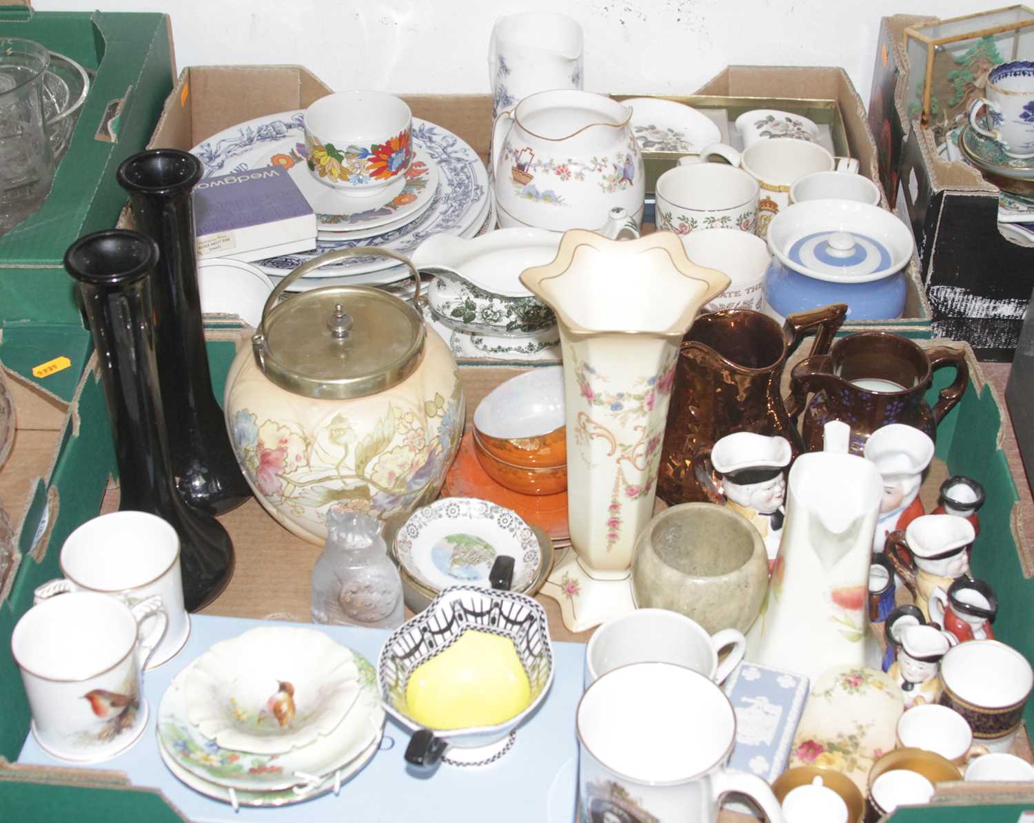 Lot 630 - Two boxes of mixed glassware and chinaware to...
