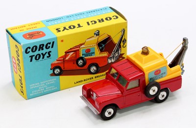 Lot 1282 - Corgi Toys No. 477 Land Rover breakdown truck...