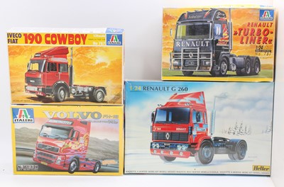 Lot 766 - A collection of four various boxed Italeri and...