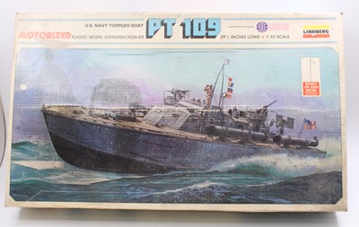 Lot 777 - A Lindberg No. 812 1/32 scale plastic kit for...