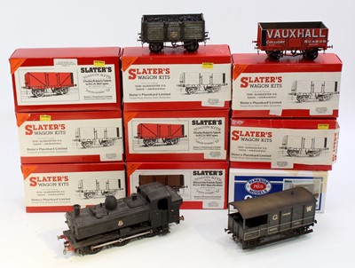 Lot 251 - 0-gauge wagon kits – assembled and to be...