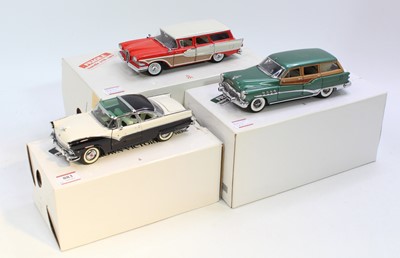 Lot 883 - A collection of three Danbury Mint 1/24 scale...