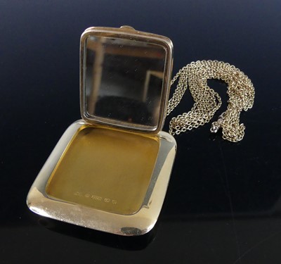 Lot 1167 - An early 20th century 9ct gold lady's pocket...