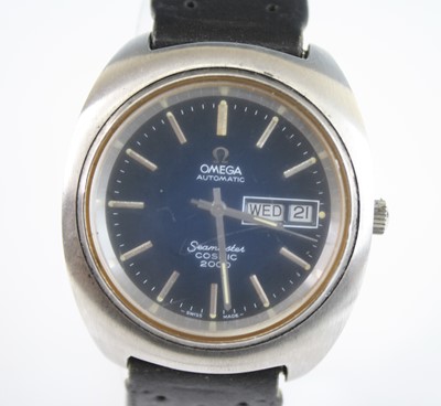 Lot 2303 - A stainless steel Omega Seamaster automatic...
