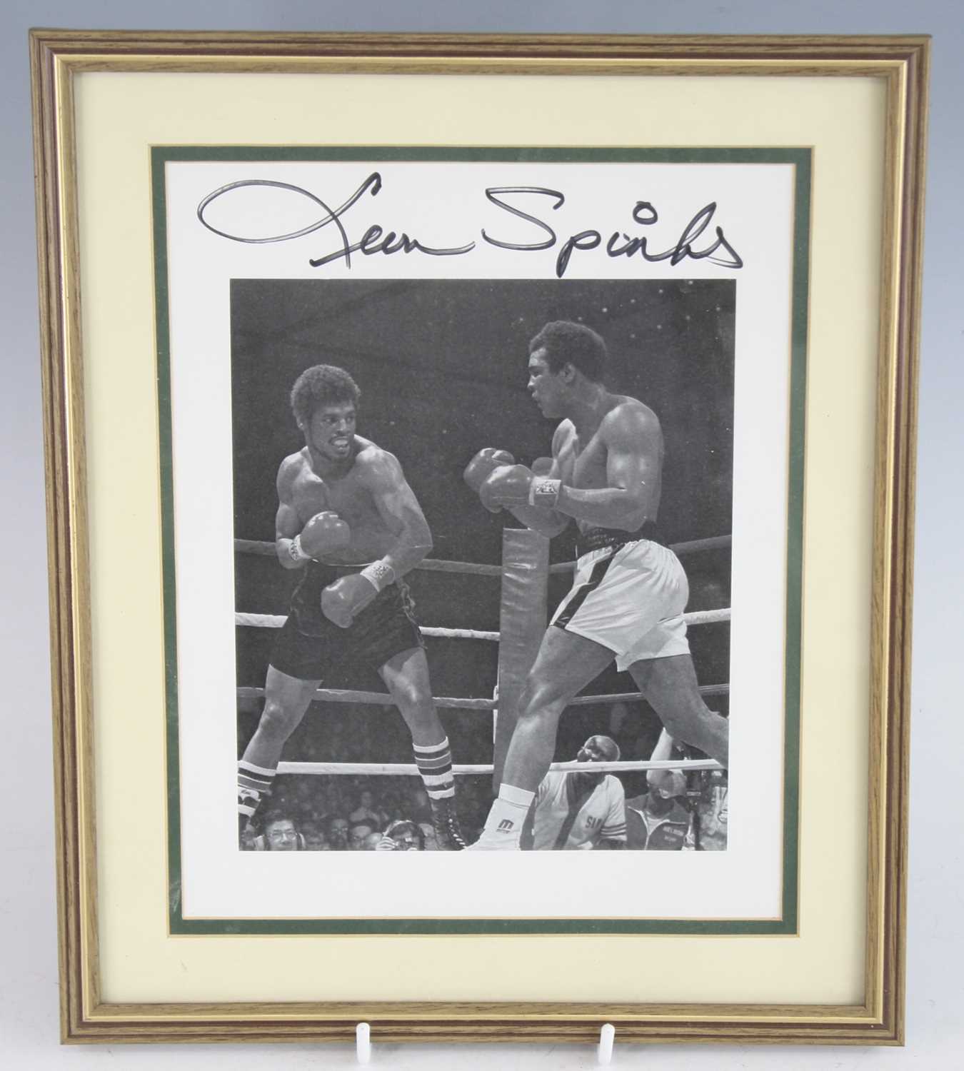 Lot 420 - Boxing, Leon Spinks (1953-2021) and Muhammad...
