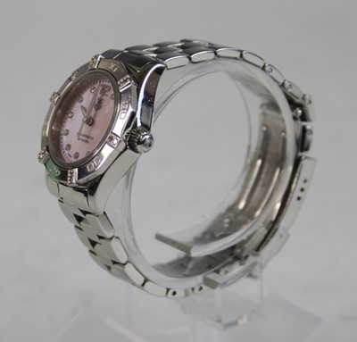Lot 2314 - A lady's Tag Heuer Aquaracer steel cased...