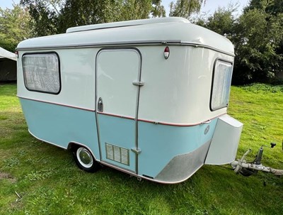 Lot 3007 - A 1972 VW Type 2 Westfalia Crossover camper...