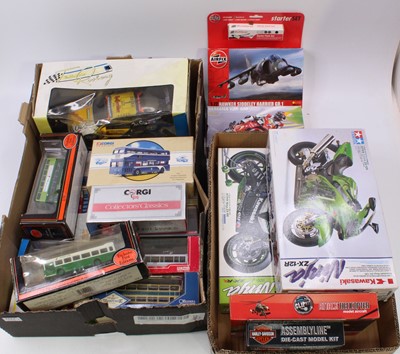 Lot 1512 - 2 trays of mixed modern issue diecast and...