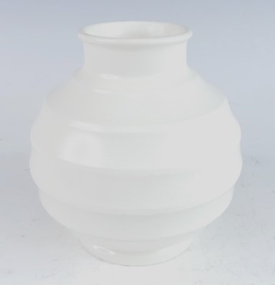 Lot 1072 - Keith Murray for Wedgwood, a "4196" white...