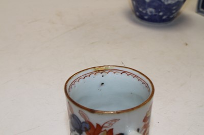 Lot 83 - A collection of Chinese porcelain, to include...