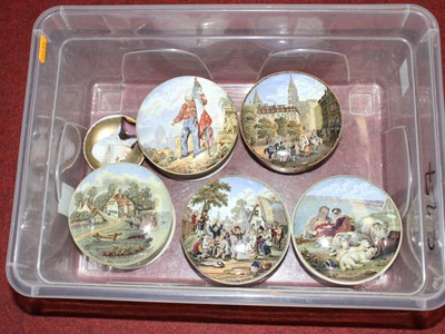 Lot 104 - A collection of five prattware pots and lids