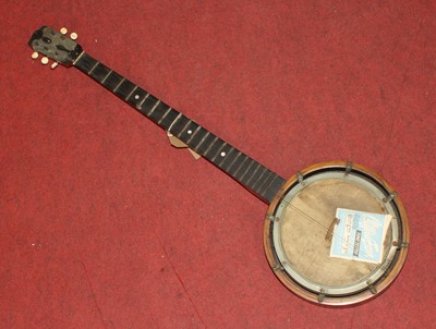 Lot 170 - A vintage 5-string banjolele 90cm long
