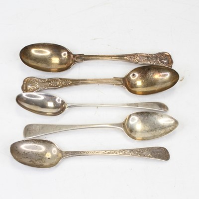 Lot 417 - A pair of Victorian silver dessert spoons in...