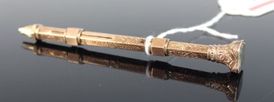 Lot 363 - A Victorian 9ct gold propelling pen and pencil,...