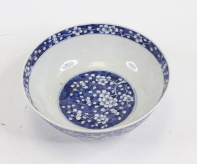 Lot 222 - A Chinese blue & white porcelain bowl,...