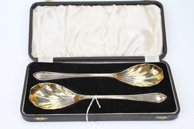 Lot 427 - A pair of mid-20th century silver serving...