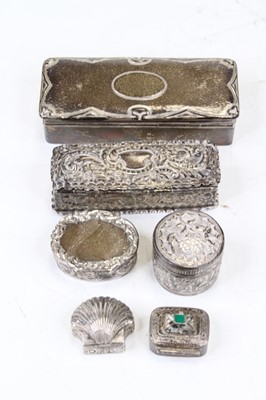 Lot 445 - A George V silver trinket box and cover, of...