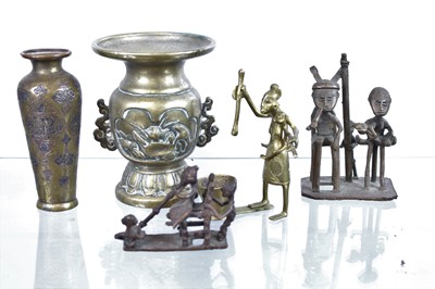 Lot 527 - Miscellaneous items to include a Chinese...