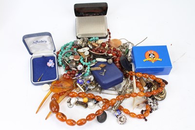 Lot 450 - A collection of costume jewellery, to include...