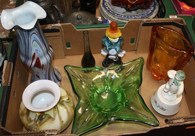 Lot 600 - A collection of glassware to include a Murano...