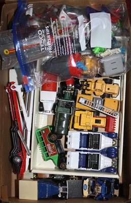 Lot 610 - A collection of diecast model vehicles to...