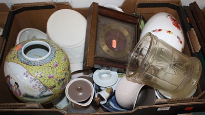 Lot 639 - Mixed ceramics to include Poole pottery and a...