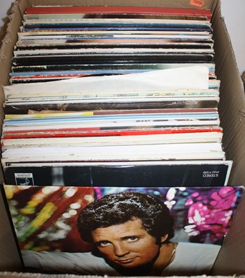 Lot 626 - A collection of vintage LPs to include Tom...