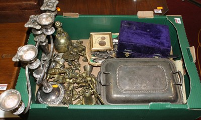 Lot 288 - A collection of silver plated items to include...