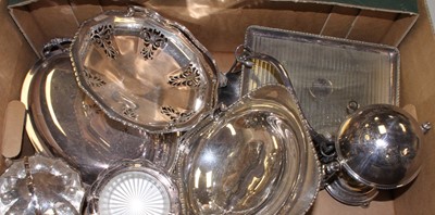 Lot 290 - A collection of silver plated items to include...