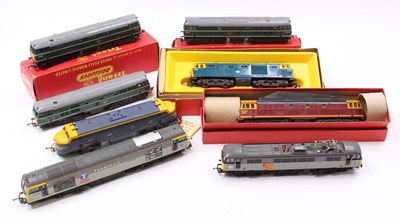 Lot 554 - Three boxed & five unboxed Triang/Hornby locos:...