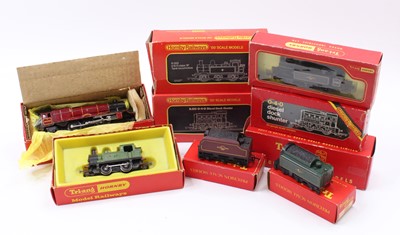 Lot 553 - Seven Triang locos: 2 x R052 Jinty 0-6-0 BR...