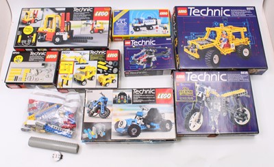 Lot 154 - A collection of mixed Lego Technic Sets...