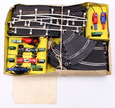 Lot 1543 - A Scalextric Motor Racing Set No. 40, part...