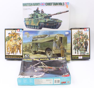 Lot 727 - Collection of mixed plastic kits to include...