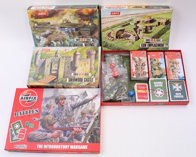 Lot 726 - Collection of mixed Airfix items to include...