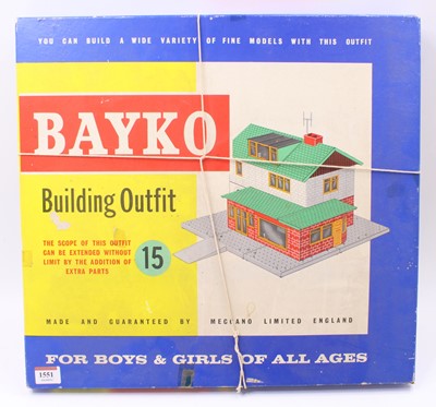 Lot 1551 - Bayko, No.15 Building Outfit, boxed