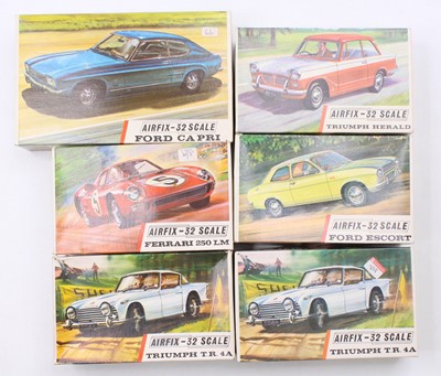 Lot 814 - A collection of six boxed Airfix 1/32 scale...